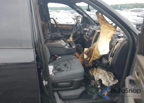 2019 Ram 1500 Classic Slt 4X4 6'4" Box z USA, uszkodzony, nr VIN 1C6RR7TT4KS713879